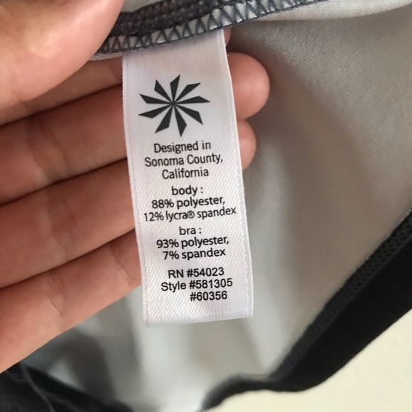 Athleta Ombré Harmonious Tank Top in Black & Gray - Picture 6 of 7